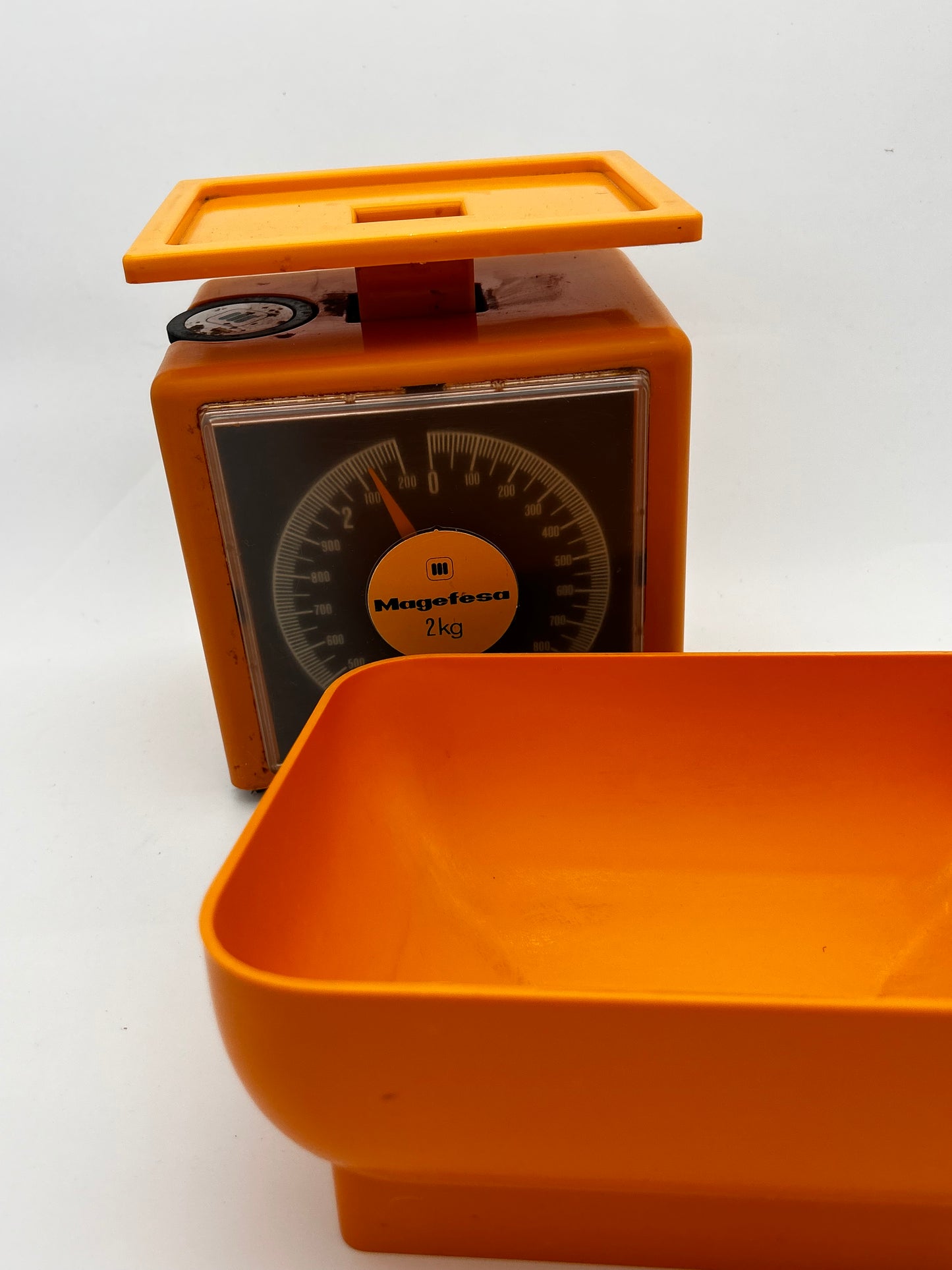 Balance vintage orange
