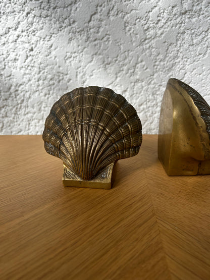 Serres livre laiton coquillage