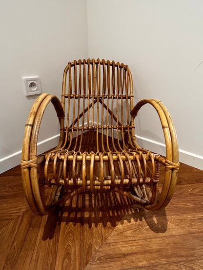 Chaise à bascule rotin enfant