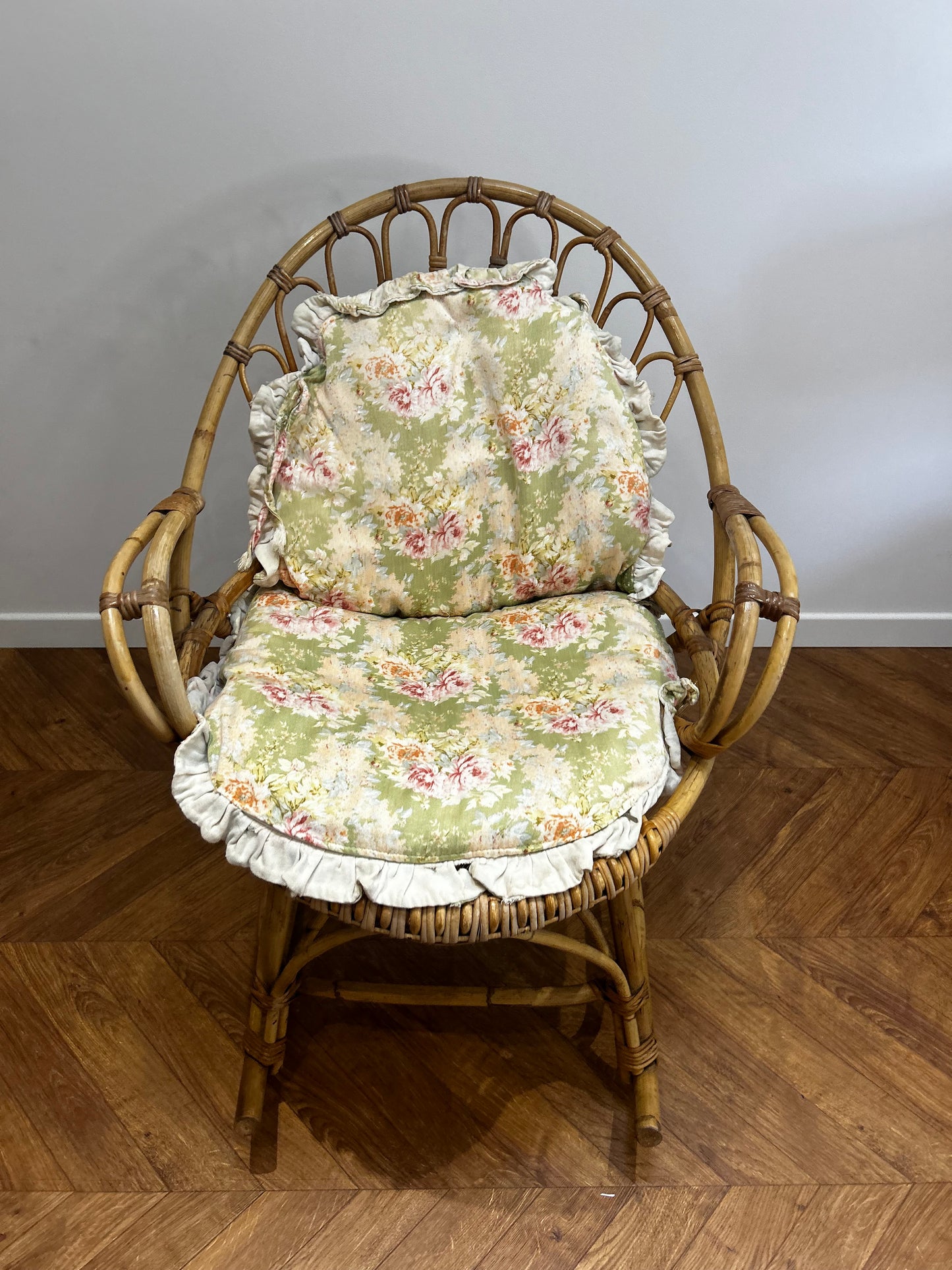 Rocking-chair rotin vintage
