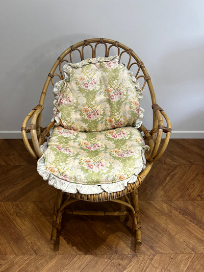 Rocking-chair rotin vintage