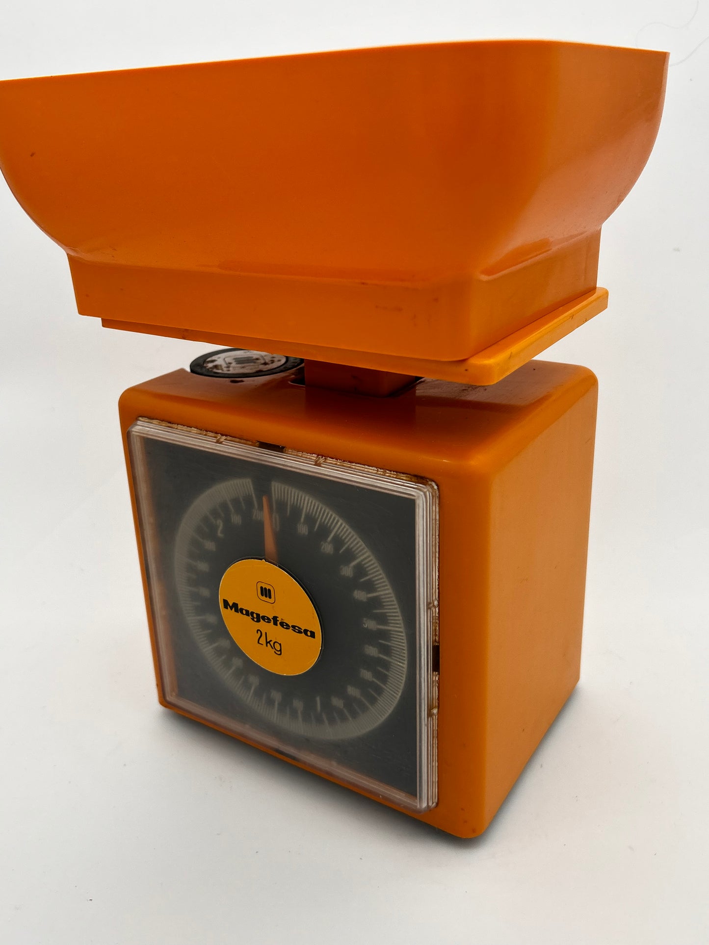 Balance vintage orange