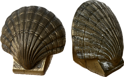 Serres livre laiton coquillage