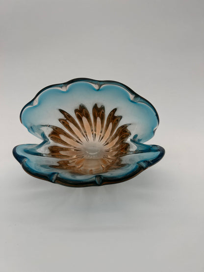 Vide poche Murano forme bénitier bleu