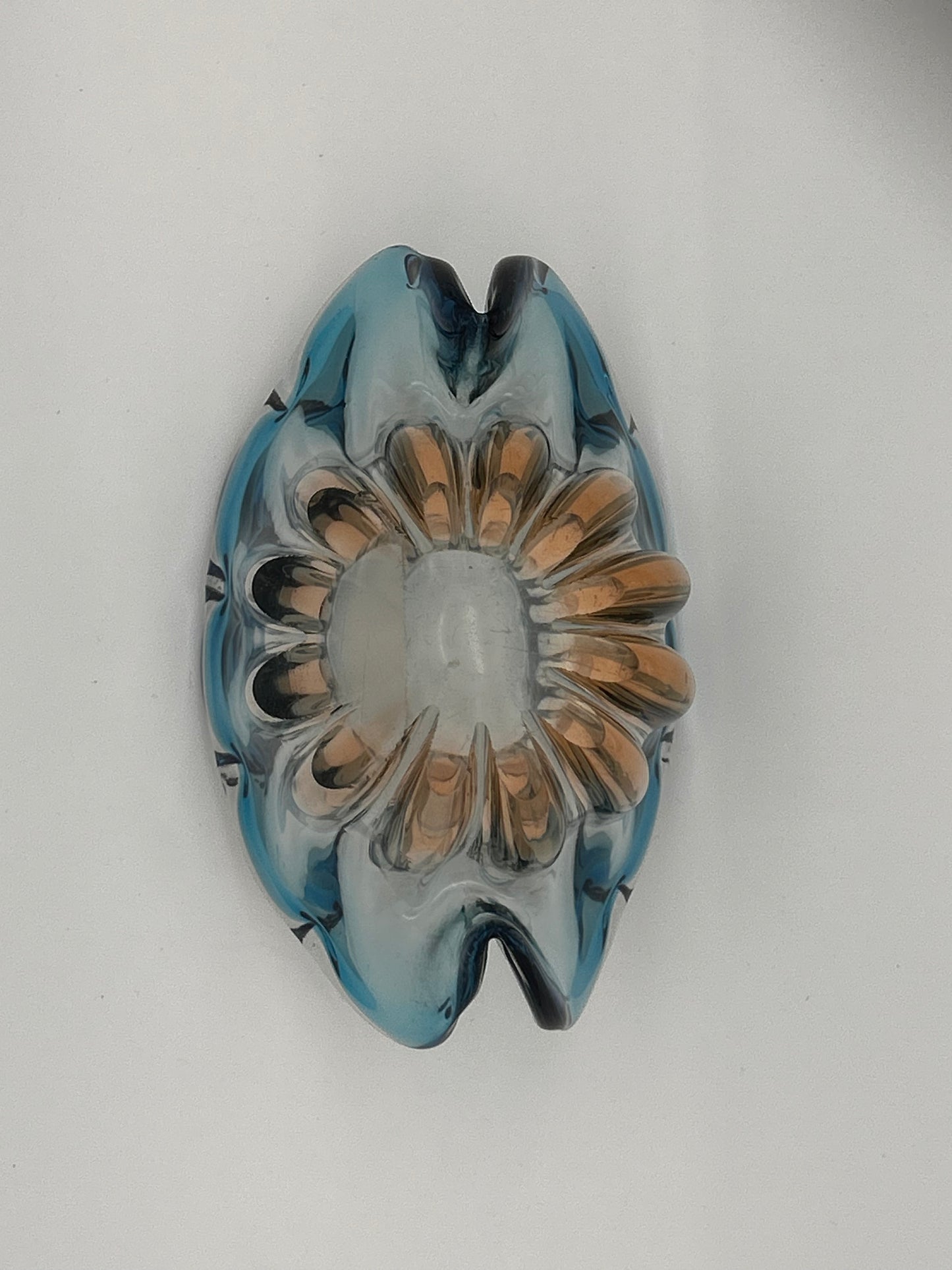Vide poche Murano forme bénitier bleu